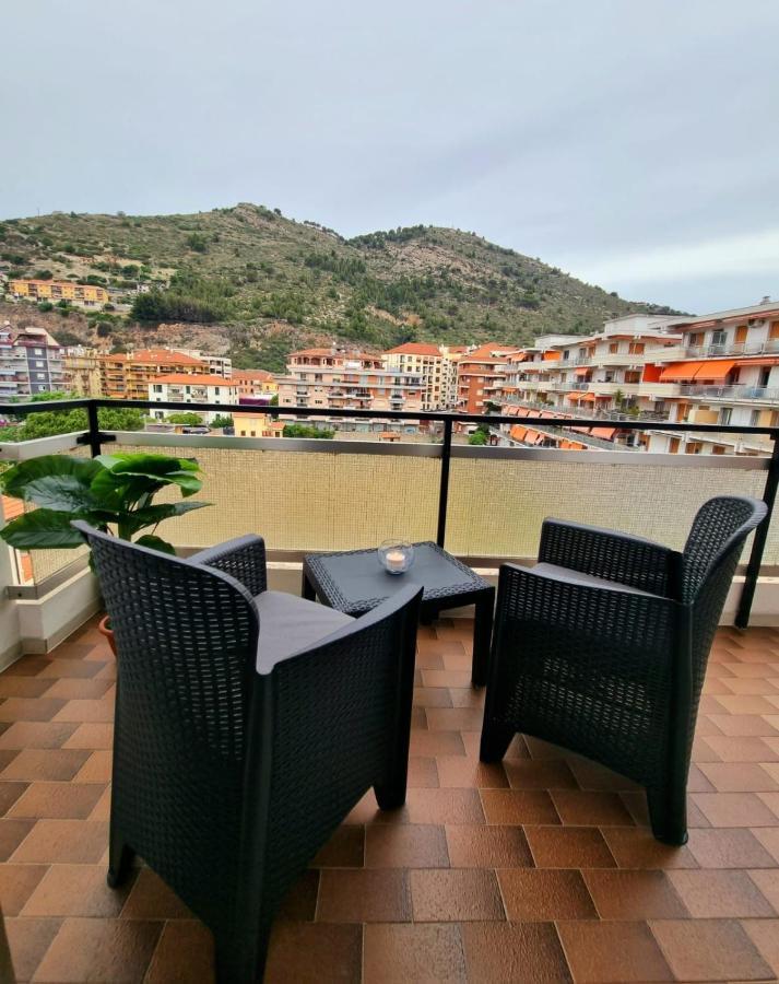 Casa Di Bea Apartment Ventimiglia Ngoại thất bức ảnh